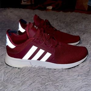 Adidas size 8, red reflective running shoes, brand new!